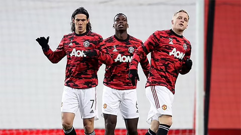 Van de Beek ghen tỵ với Pogba ở MU