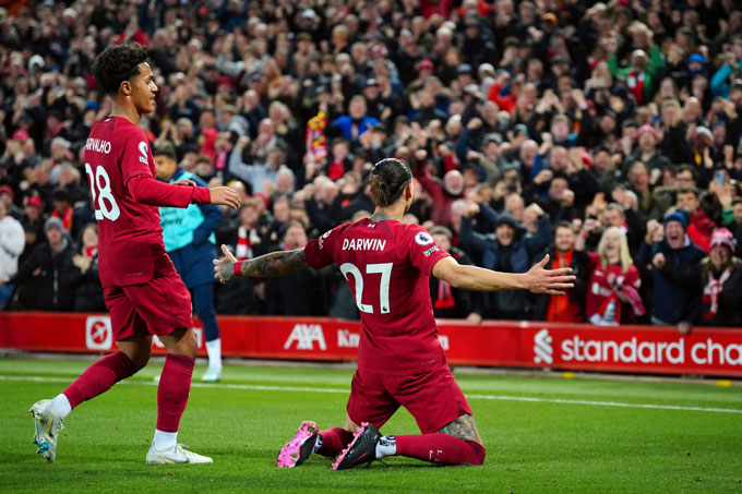 Điểm tựa Anfield vẫn đang nâng bước Liverpool