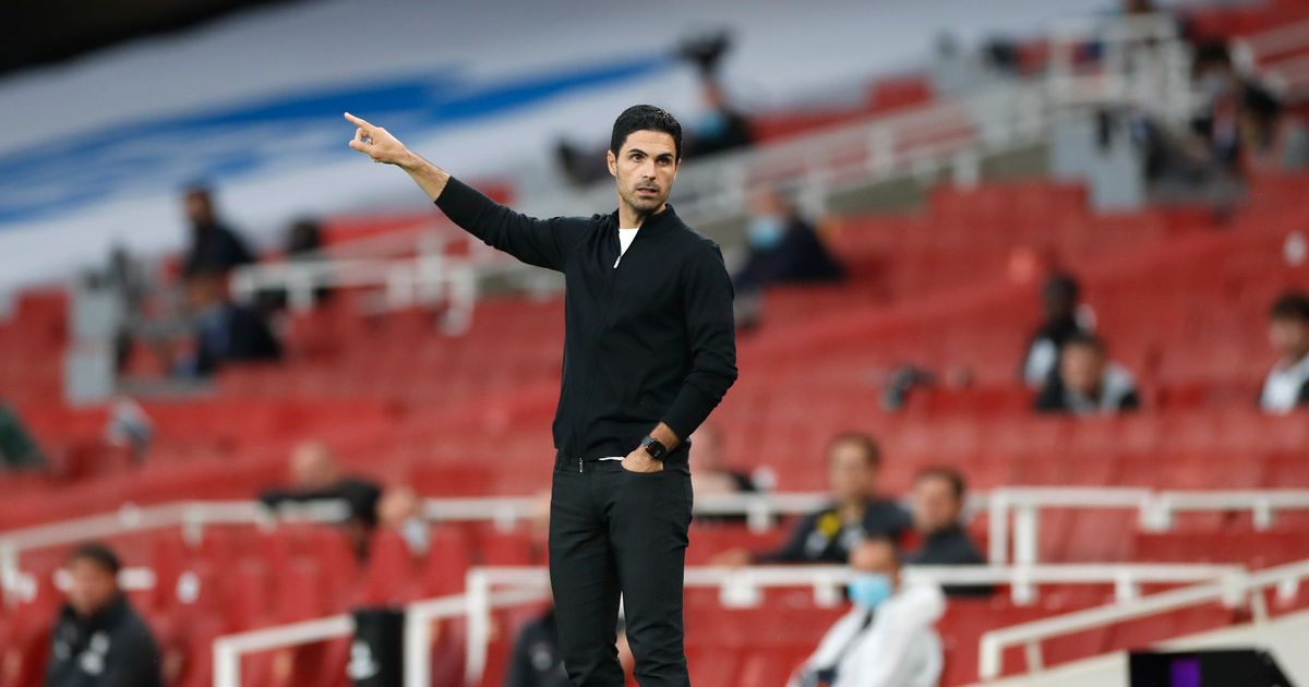 Mikel Arteta đã biết cách biến các khoảng dừng thành thời điểm chỉ đạo chiến thuật