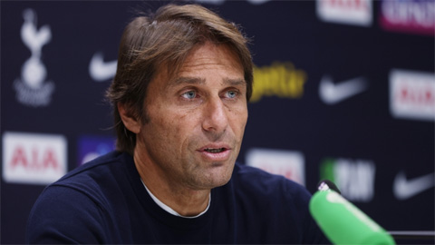 Conte: 'Man United vẫn là một con quái vật'