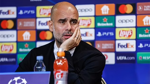 Guardiola đau đầu trong việc 'xếp lego' ở hàng thủ