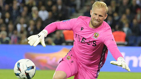 Cập bến Nice là nước đi sai lầm của Kasper Schmeichel 