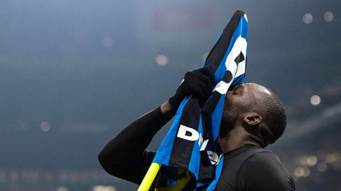 Inter muốn mua đứt Lukaku vào… năm 2024