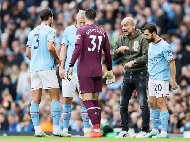 Mùa này, HLV Pep Guardiola thường xuyên sử dụng chiêu “khích tướng” với các học trò