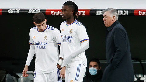 Mùa này HLV Ancelotti buộc phải quay vòng vì những Valverde, Camavinga... bất ngờ bùng nổ