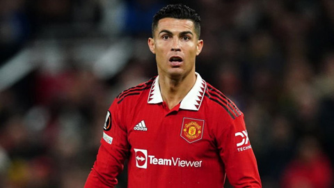 Ronaldo có liên tiếp 3 tình huống gây tranh cãi ở trận MU vs Newcastle