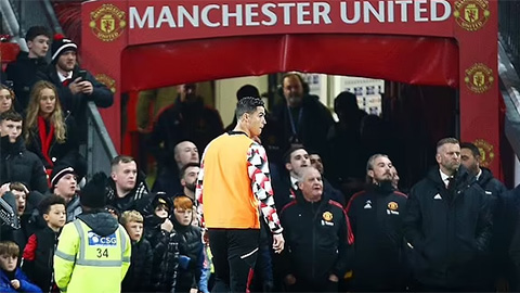 Ronaldo phải xuống tập với đội U21 MU