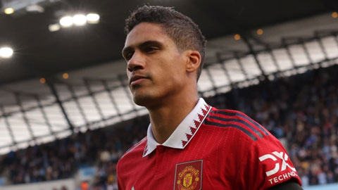 Man United đón tin vui từ Varane