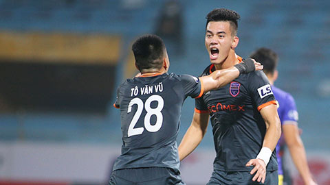 Nhìn lại vòng 18 V.League: Vòng đấu… sát chủ