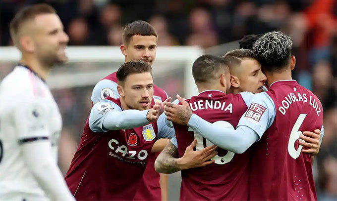 Aston Villa có chiến thắng ấn tượng trước Man United