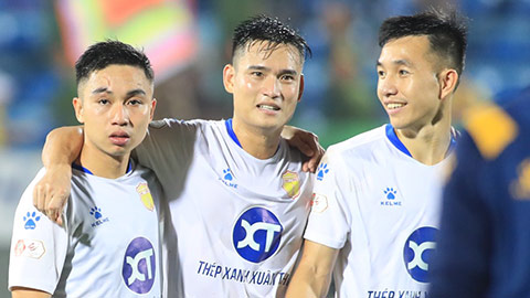 Nam Định lên kế hoạch mua sắm rầm rộ ngôi sao sau khi trụ hạng V.League