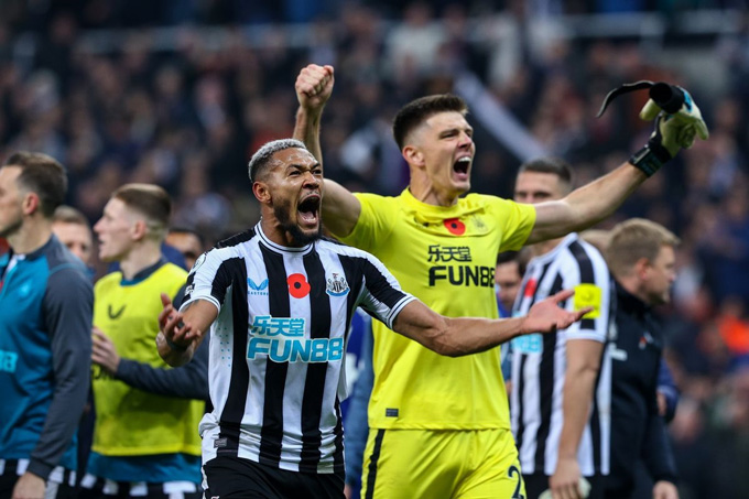 Newcastle khiến cuộc đua top 4 thêm phần nóng bỏng