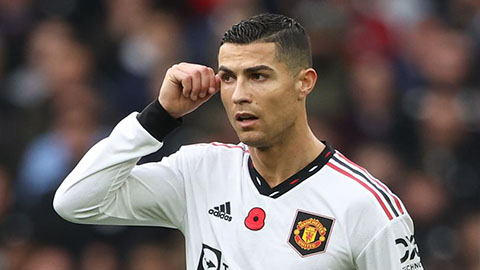 Chiếc áo đấu của Ronaldo ở trận gần nhất của MU được bán đấu giá