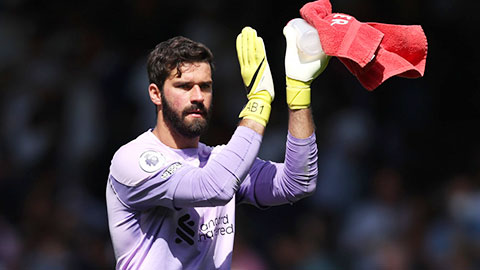 Thủ thành Alisson trả lời phỏng vấn Sky Sports: "Đừng nghĩ quá nhiều, mà hãy hành động!'