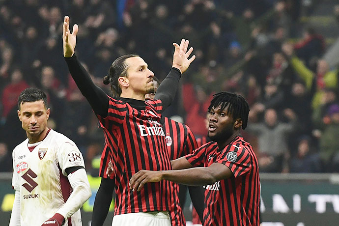 Hiện tại, ở sân San Siro của Milan, Zlatan Ibrahimovic không chỉ đơn thuần là một cầu thủ