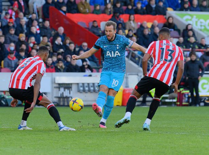 Kane vẫn là đầu tàu của Spurs