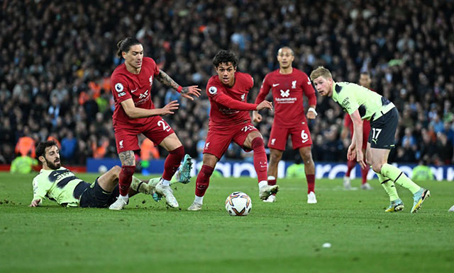 Man City sẽ đối đầu với Liverpool tại Cúp Liên đoàn Anh vào lúc 3h ngày 23/12