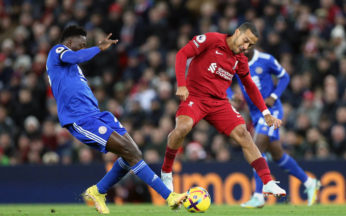 Thiago là cầu thủ xuất sắc nhất trận của Liverpool