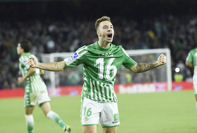 Tiền đạo Moron sẽ ghi bàn giúp chủ nhà Betis loại đối thủ Osasuna