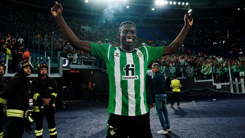 Betis vs Barca: Đừng 'soi' Dembele, hãy chú ý tới Henrique!