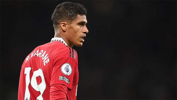 Varane đang là thủ lĩnh tinh thần ở hàng thủ Man United