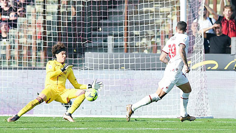 Ochoa nhanh chóng  tỏa sáng ở Salernitana