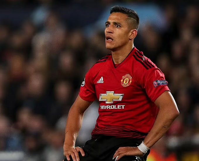 Sanchez nằm trong nhóm bom xịt tệ nhất lịch sử Man United