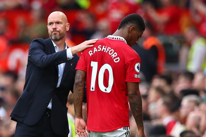 Rashford đã bị Ten Hag trừng phạt vì ngủ quên