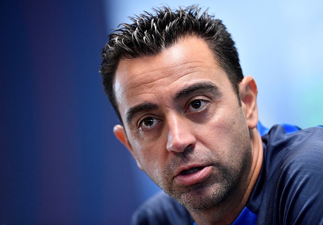 Xavi cẩn thận khi phát biểu về cuộc đua vô địch