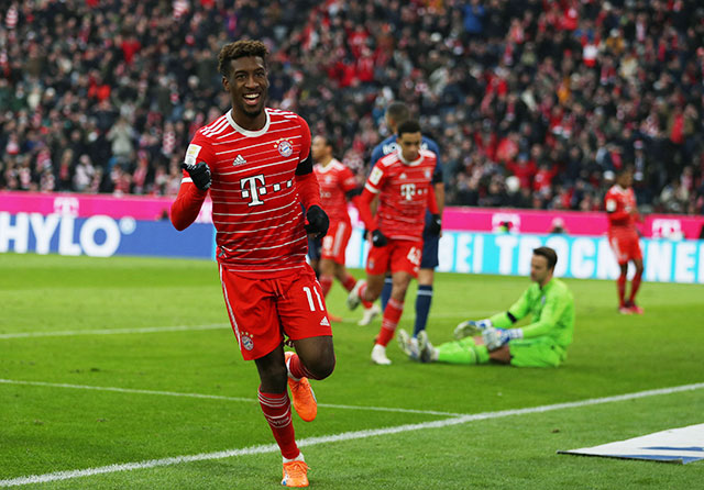 Tiền đạo Kingsley Coman của Bayern ăn mừng sau khi ghi bàn vào lưới Bochum