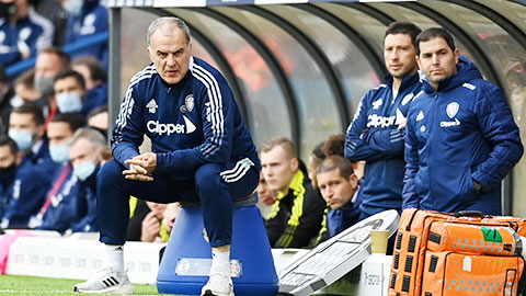 Leeds: 'Yêu' lại Bielsa  hay chờ dòng máu trẻ?