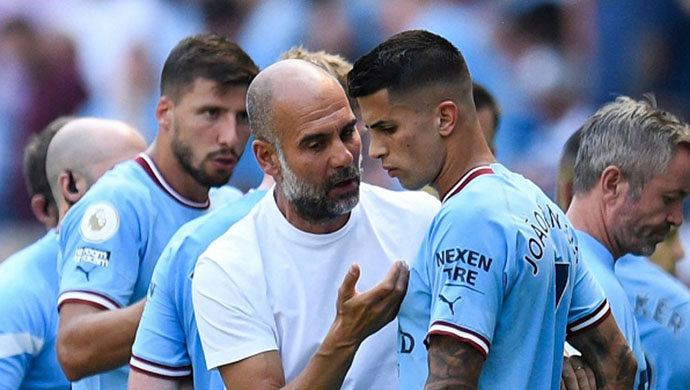 Cancelo bất ngờ rời Man City do mâu thuẫn với Pep