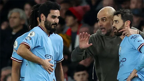 Guardiola thừa nhận chiến thuật tệ hại khiến Man City không cầm nổi bóng