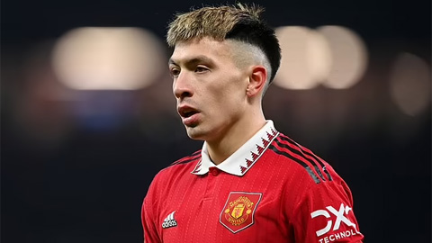 Lisandro Martinez đang thi đấu xuất sắc trong màu áo Man United