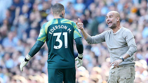 Man City: Pep sẽ là miếng domino đầu tiên đổ xuống?