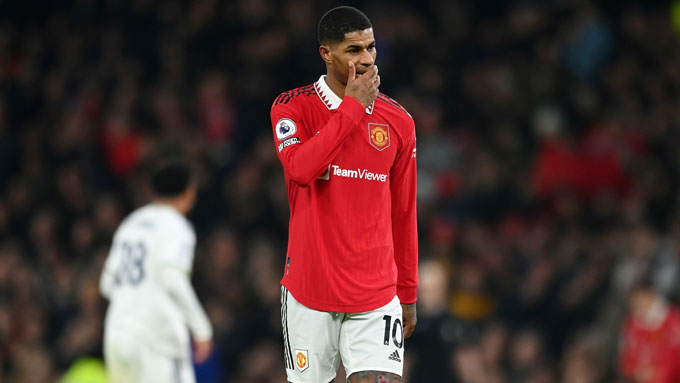 Việc phải đá cánh phải khiến Rashford không phát huy được sở trường của mình