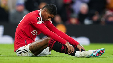 Rashford ngầm ám chỉ gặp chấn thương, fan MU lo sốt vó