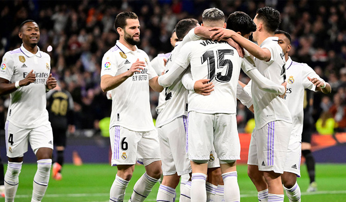 Real Madrid phủ đầu Elche bằng 3 bàn thắng ngay trong hiệp 1