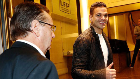 Ben Arfa thắng kiện PSG