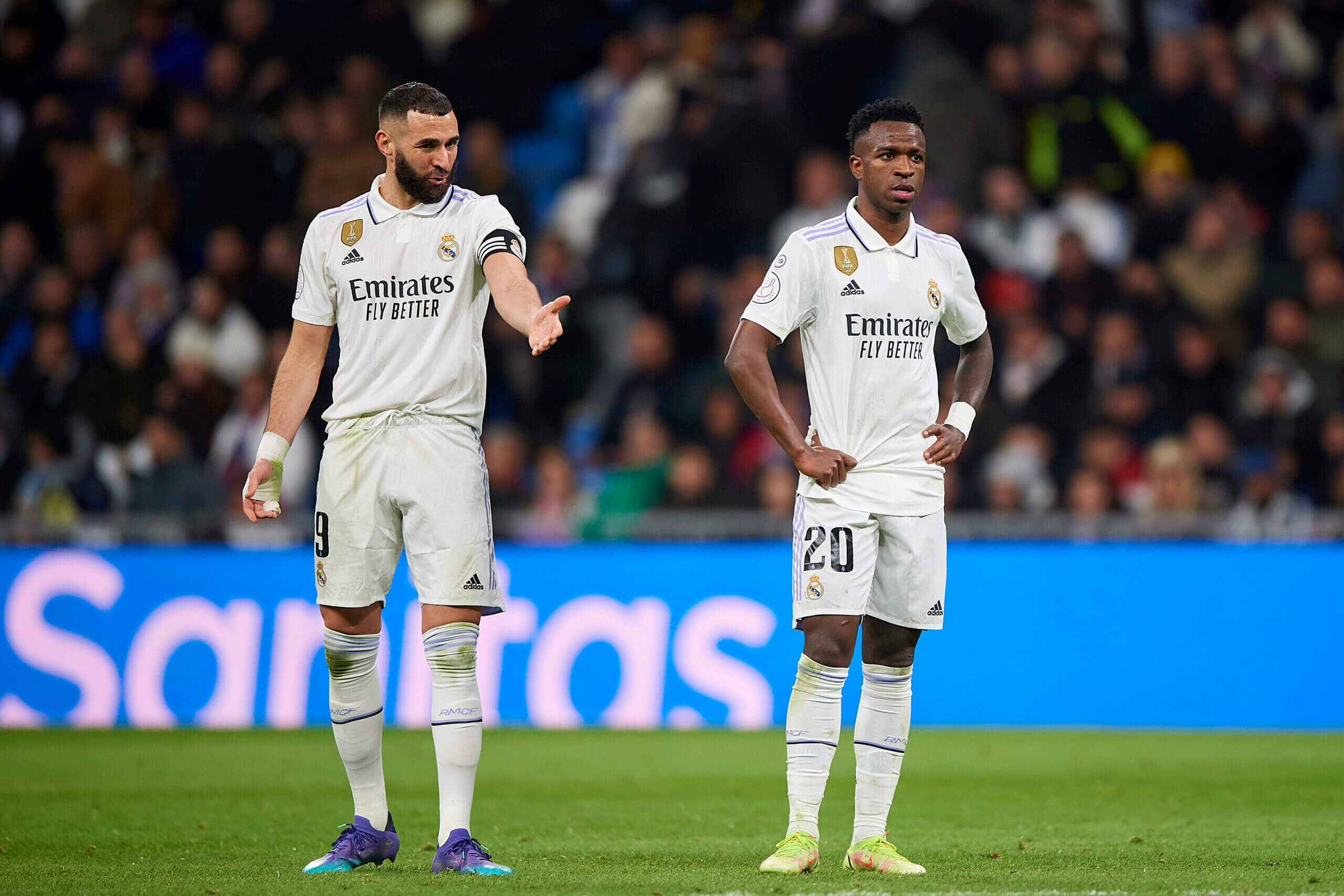 Vinicius vẫn chưa có đường kiến tạo nào cho Benzema ở La Liga mùa này