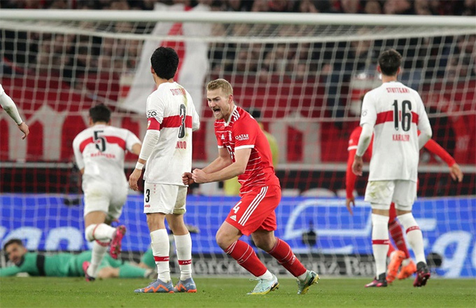 De Ligt ghi bàn mở tỷ số cho Bayern