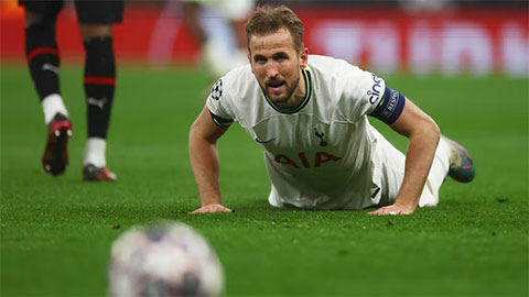 Đừng phí hoài tuổi xuân ở Tottenham nữa, Harry Kane!