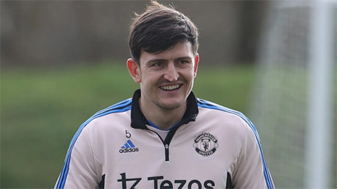 PSG ra giá sốc hỏi mua Maguire