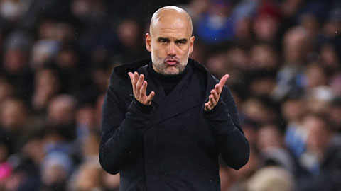 Man City: Pep Guardiola không thích nghi, mà thống trị