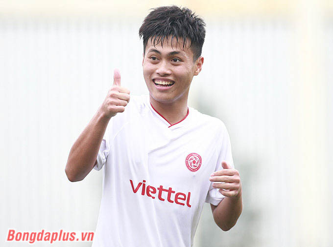 Hồng Kiên nâng tỷ số lên 4-0 cho U17 Viettel