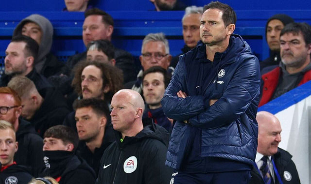 Lampard đang bế tắc khi loạn đao pháp tại Chelsea