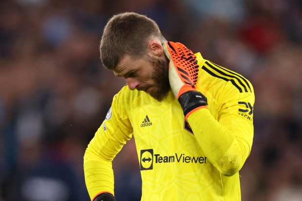 Mọi thứ đang trở nên khó khăn cho De Gea