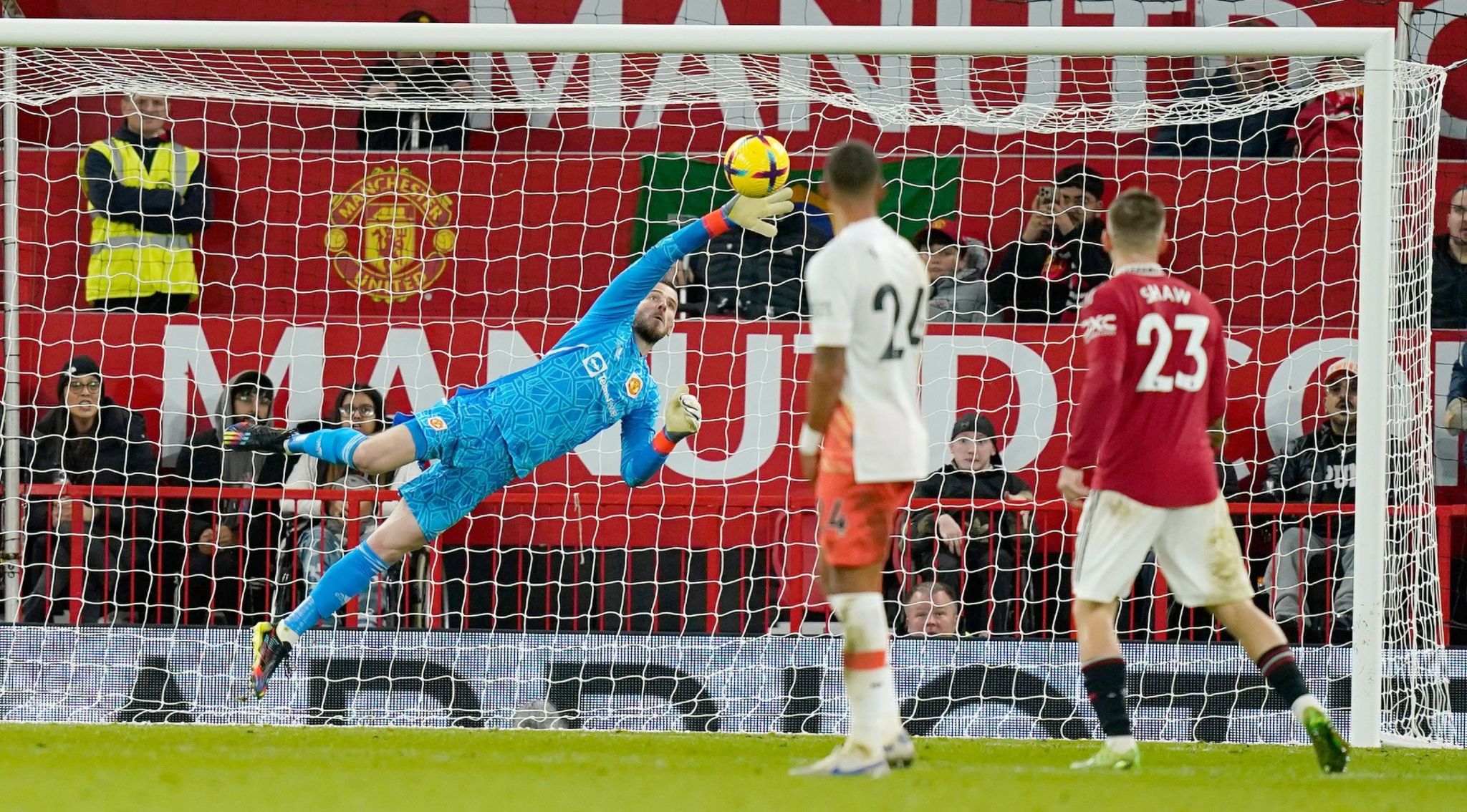 De Gea đang có 13 trận giữ sạch lưới ở Premier League mùa này