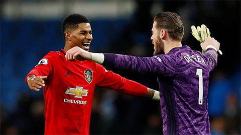 MU vẫn loay hoay trong việc 'trói chân' De Gea và Rashford