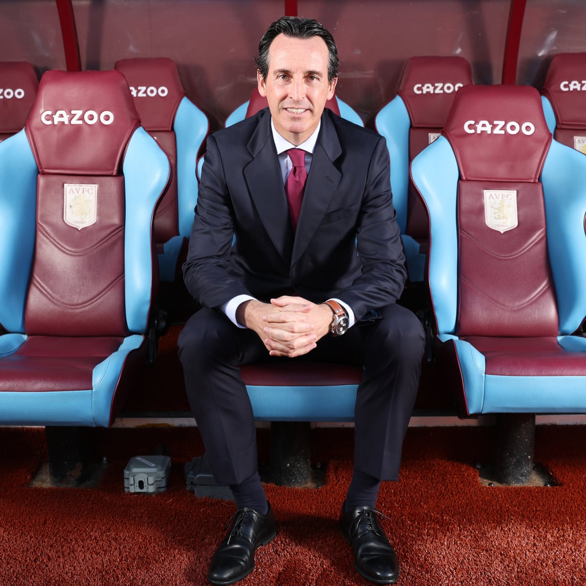 HLV Emery đã lột xác Aston Villa và ông đang tận hưởng thành quả ngọt ngào tại đây